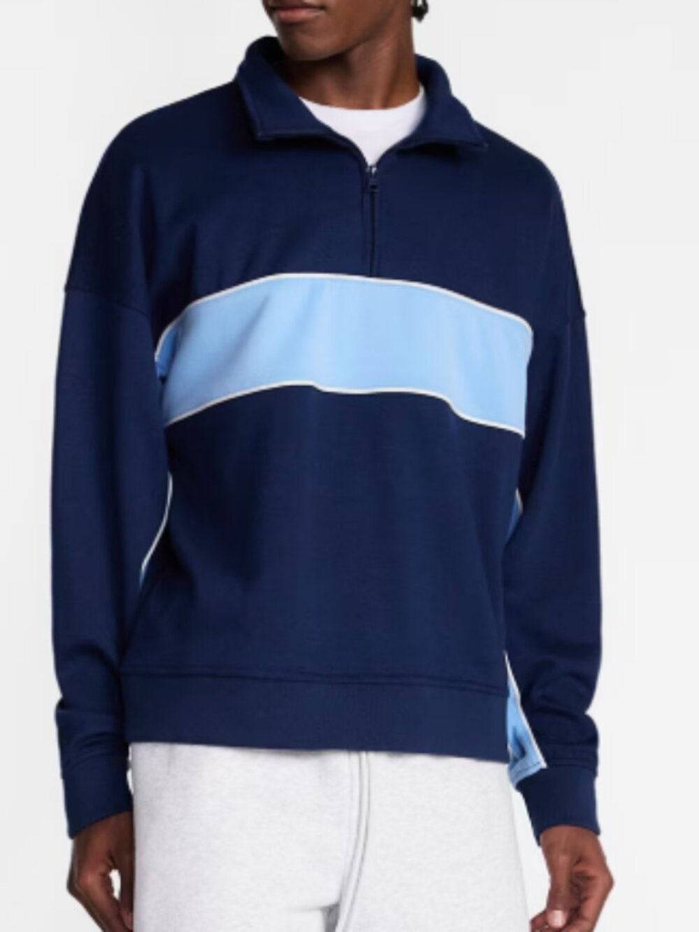 NEW No Boundaries Sporty Men's Medium Quarter Zip Sweatshirt with Long Sleeves